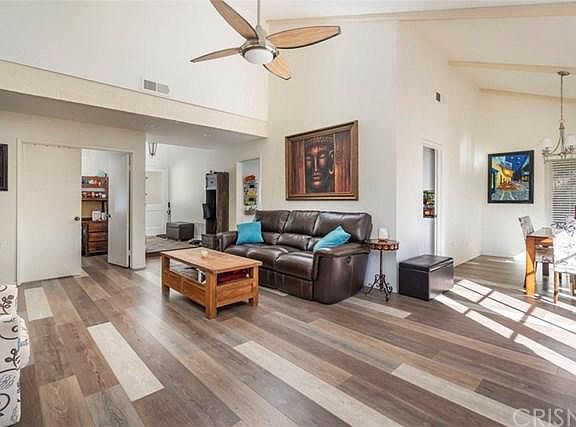 4th image of 24160 Avenida Crescenta