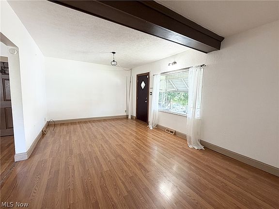2nd image of 942 Virginia Ave