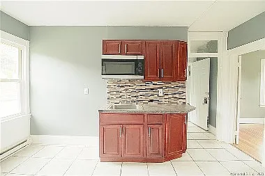 2 bed, $1,900 — Photo 3