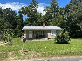 241 Everett St SE, Pelham, GA 31779