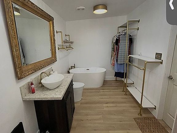 5th image of 1282 W 16th Pl