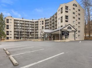 306 Baskins Creek Rd #2A, Gatlinburg, TN 37738