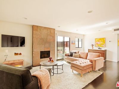 2310 11th St, Santa Monica, CA, 90405