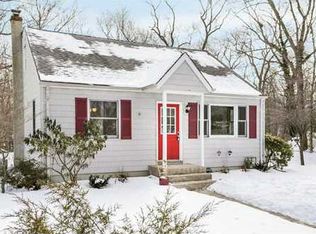 101 Fernhead Ave, Spotswood, NJ 08884