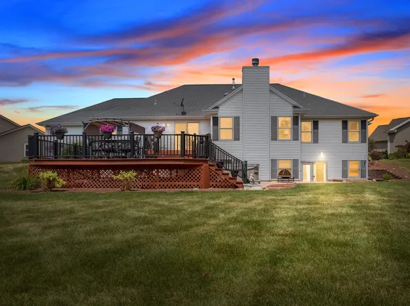 N8174 Bluebird COURT, Ixonia, WI 53036