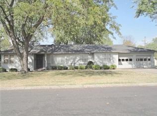 1818 W 5th St, Sedalia, MO 65301