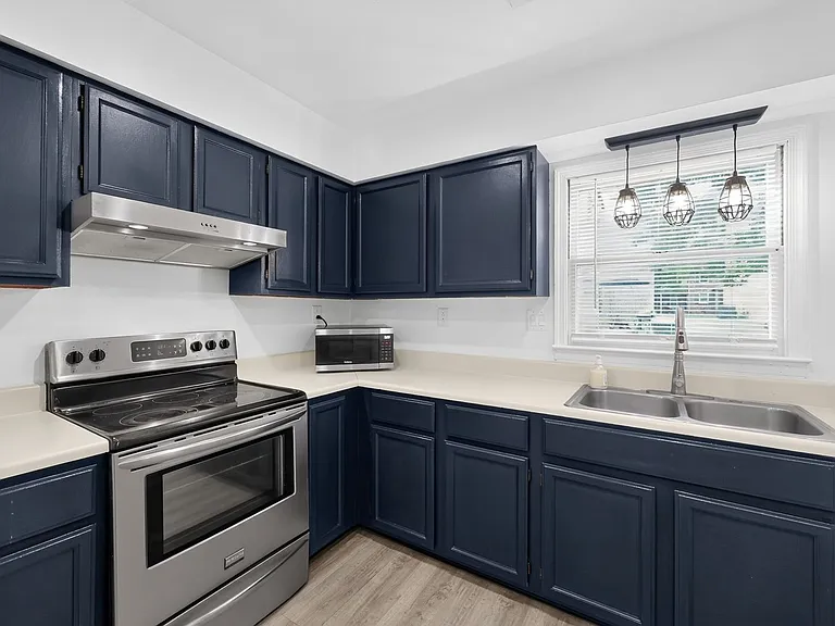 1512 Lakeview Ave — Photo 7