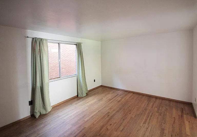419 Franklin Ave #C — Photo 8