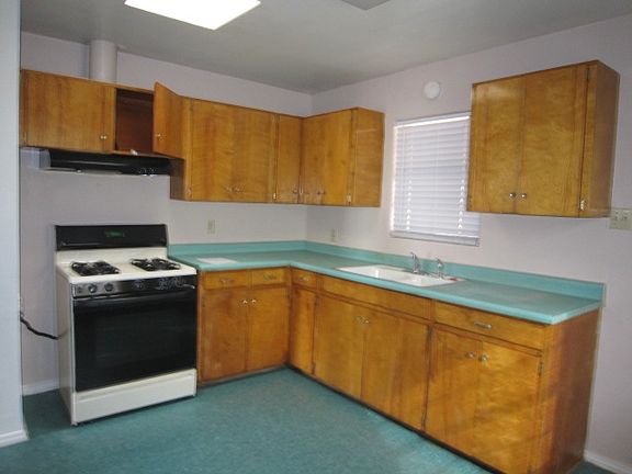 4th image of 3519 Van Buren Ave