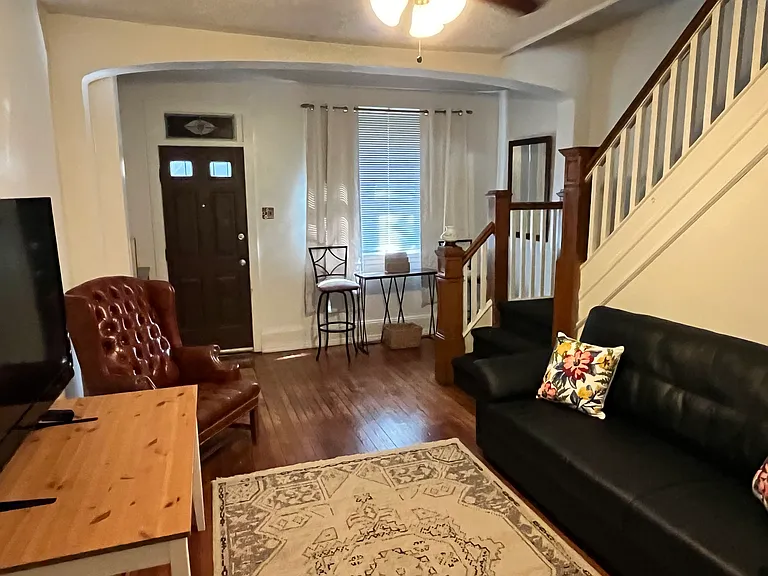 4327 Cresson St — Photo 5