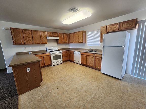 5th image of 73466 El Paseo Dr APT 2