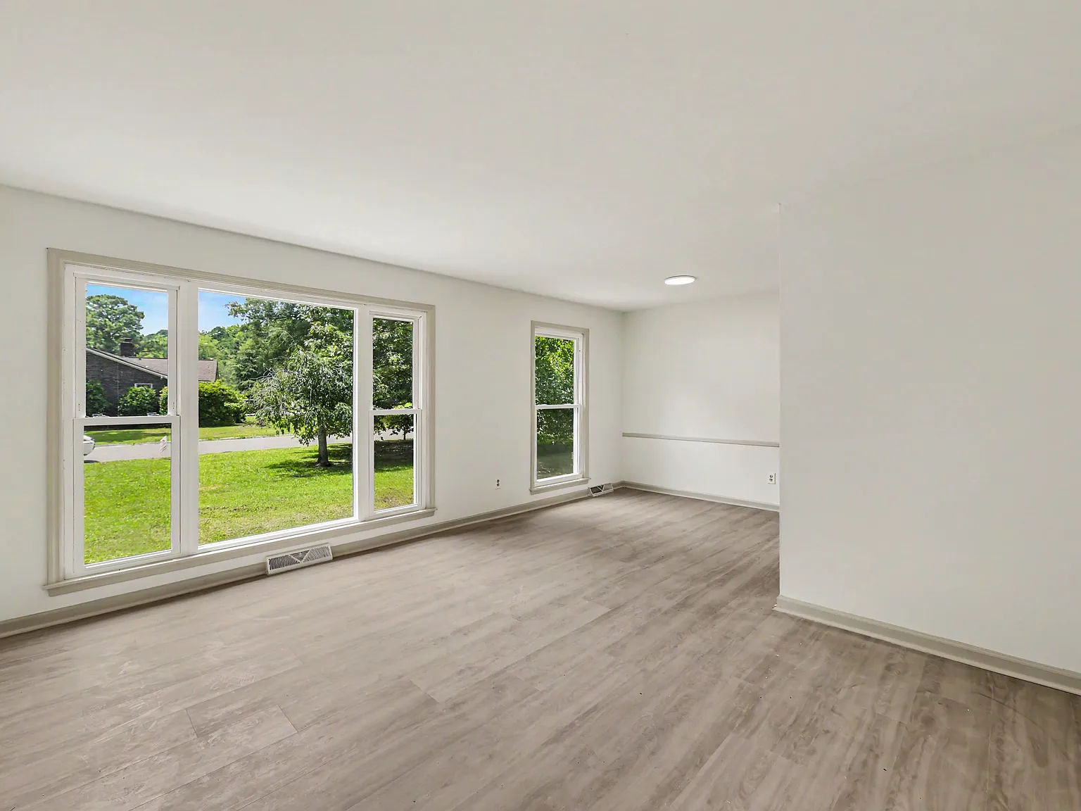 3 bed, 1461 sqft, $2,200 — Photo 4