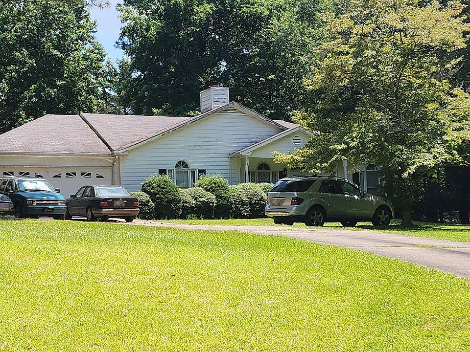 1st image of 90 Hedgewood Ln