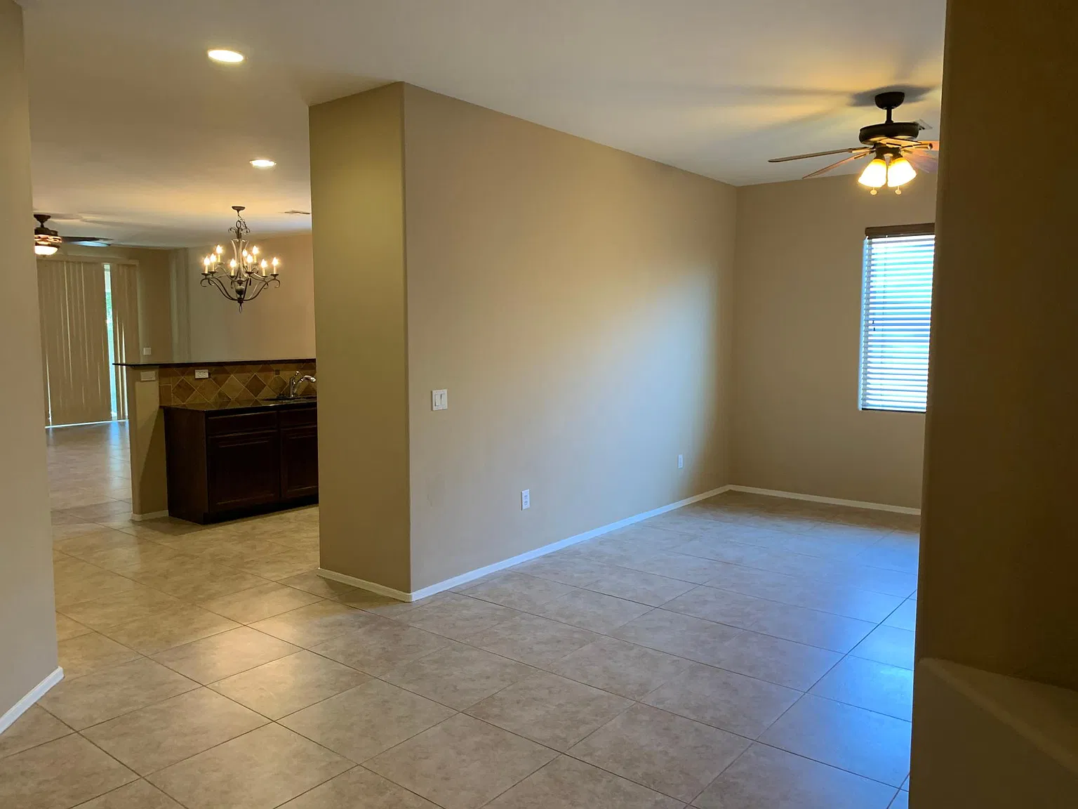 2278 E Stone Stable Dr — Photo 4