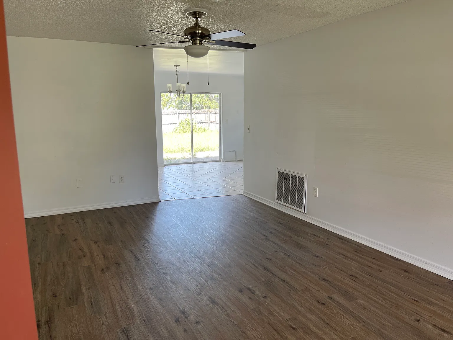 10355 White Cedar St — Photo 2