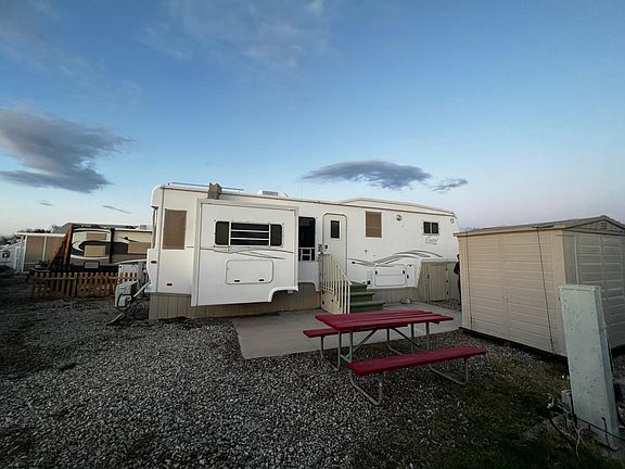 2nd image of 1716 Sunbeam Lake Dr #222