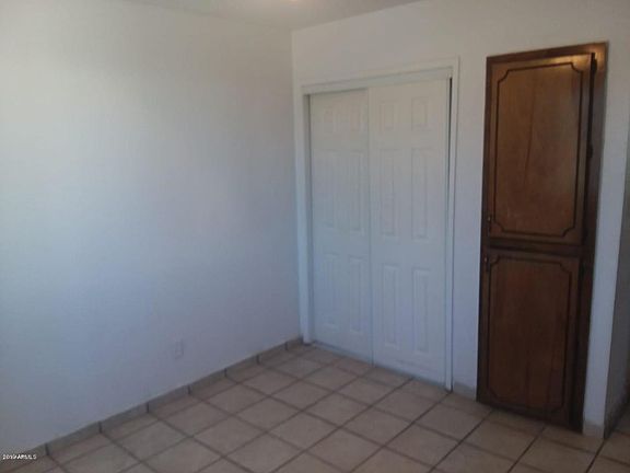 5th image of 2135 Hohokam Dr APT C