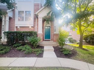 6148 Washington Ct, Morton Grove, IL 60053