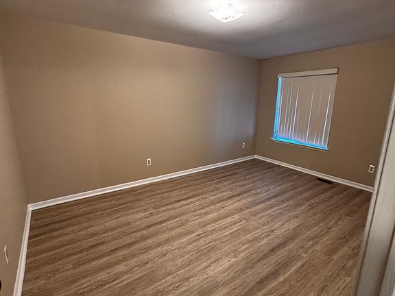 3rd image of 24299 Wildbrook Ct