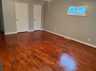 1653 N Hayes Ave, Springfield, MO 65803