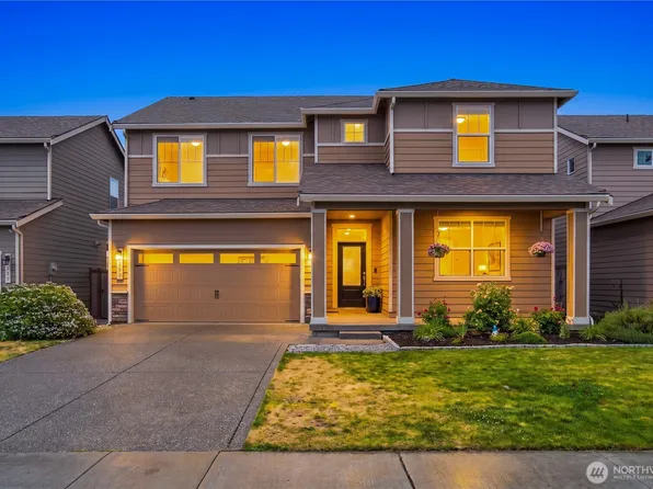 519 Bondgard Avenue E, Enumclaw, WA 98022