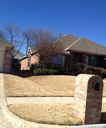 2nd image of 1101 Fountain Dr