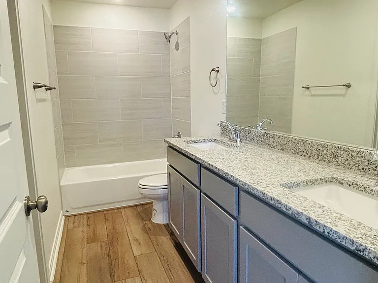6105 Twistleaf Ln #A — Photo 7