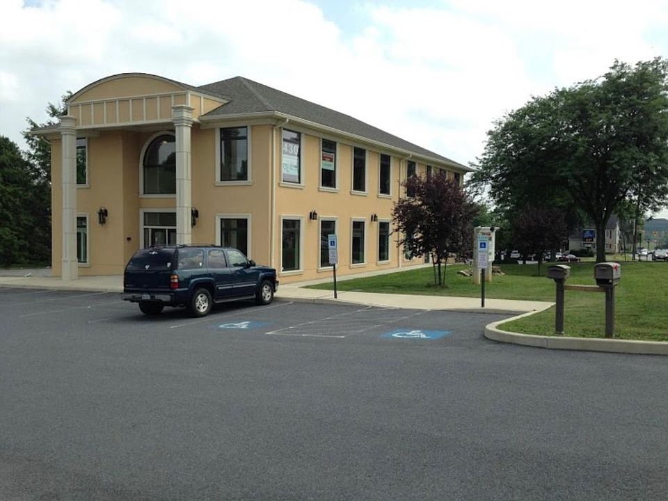 2nd image of 430 Nazareth Pike