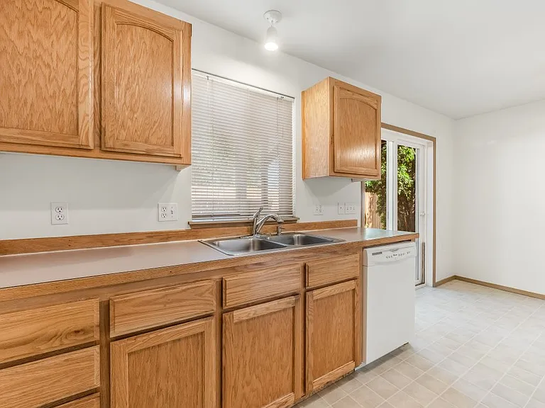 501 E Mullan Ave #3 — Photo 11