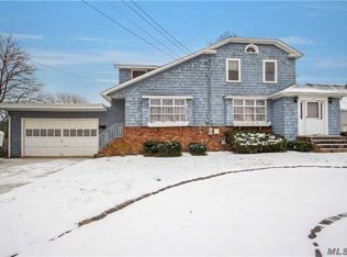 116 Lebrun Ave, Amityville, NY 11701