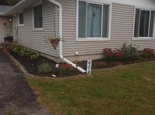 604 Wisconsin St, Waupaca, WI 54981