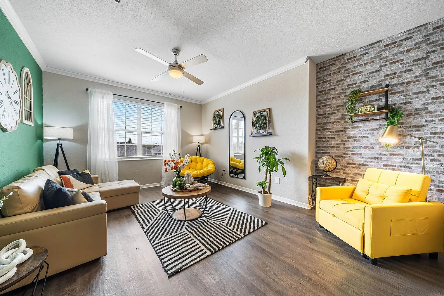 3 bed, 2.0 bath, 1345 sqft, $4,594 — Photo 1