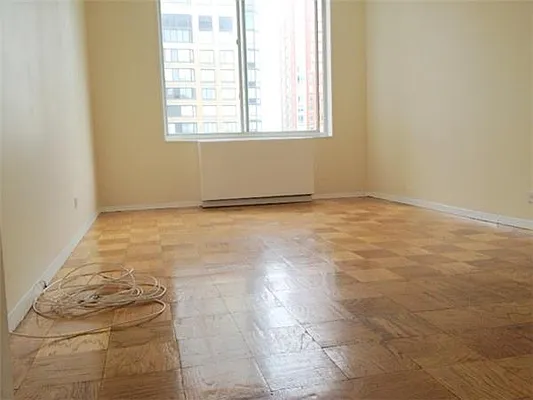 Rented by BLU Real Estate | media 10