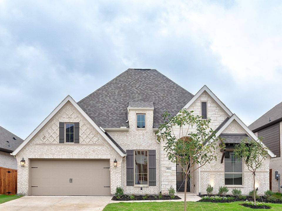 1st image of 3816 Macarthur Dr