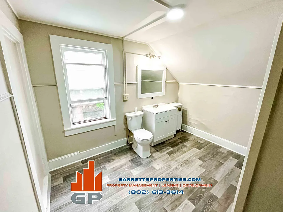 40 1st St #3