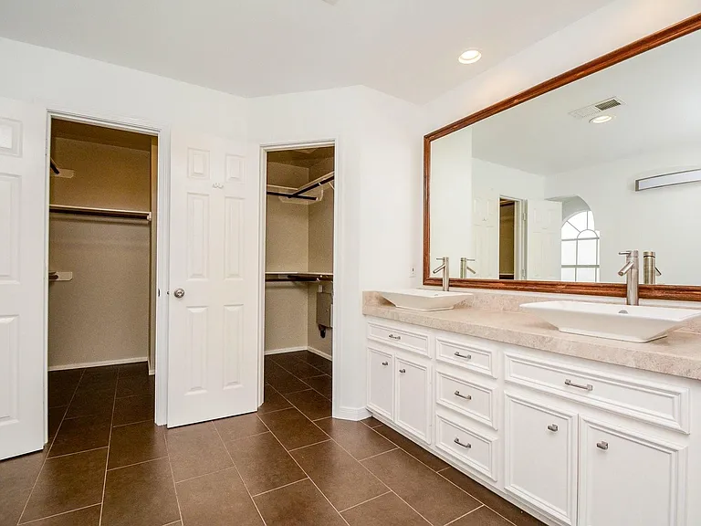 2022 Fairview Ave — Photo 29