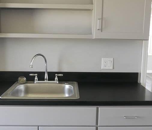 5th image of 9 Lyndale Ave Floor 2
