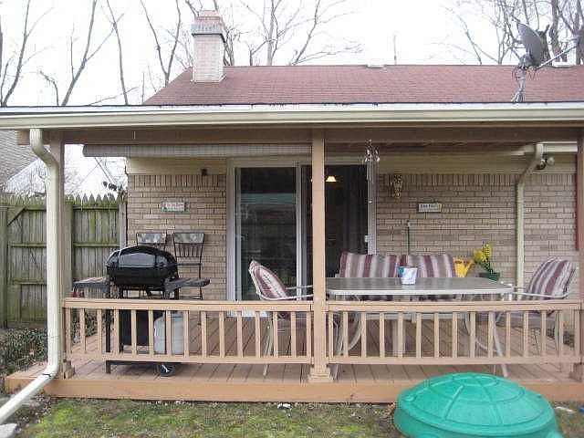 2nd image of 213 N River Rd