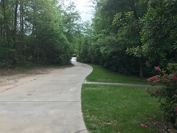 4th image of 11031 Crawford Cir
