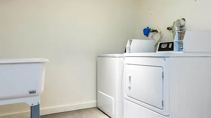 Rented by Nooklyn NYC LLC | media 67