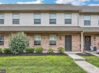 182 Melbourne Ln, Mechanicsburg, PA 17055