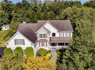 16 Riviera Dr, Hopewell Junction, NY 12533