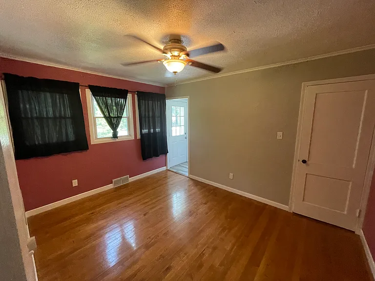 1706 Warren Rd — Photo 17