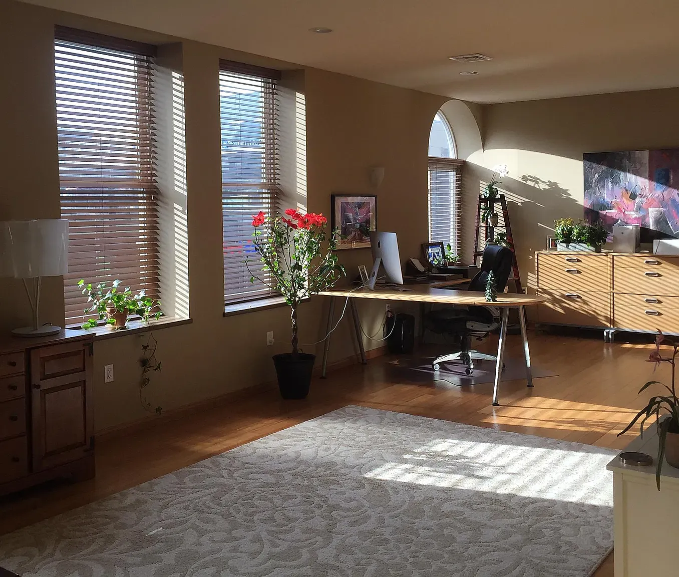 1 bed, 1.5 bath, 1650 sqft, $2,200 — Photo 4