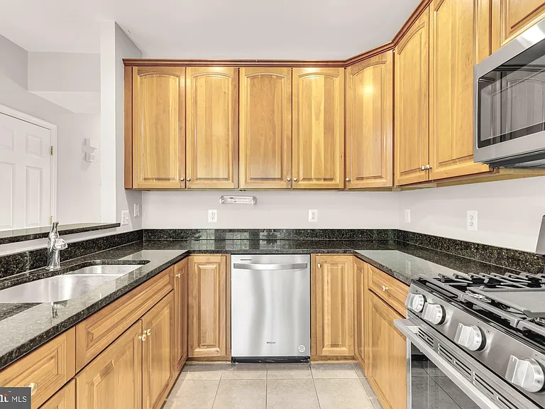 2513 Bronze Stone Pl — Photo 22