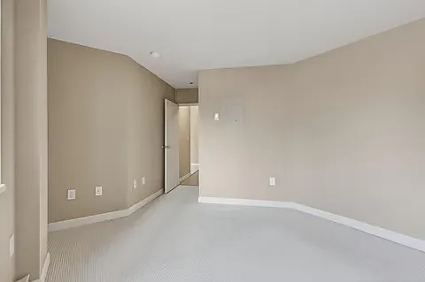 148 Breakwater Dr #201 — Photo 3
