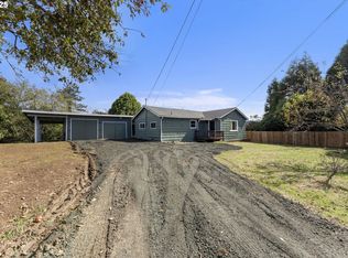 63701 Chamberlain Rd, Coos Bay, OR 97420