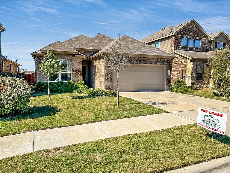 309 Cyril Dr — Photo 1