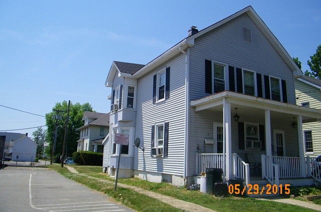 2nd image of 79 N Jackson Ave