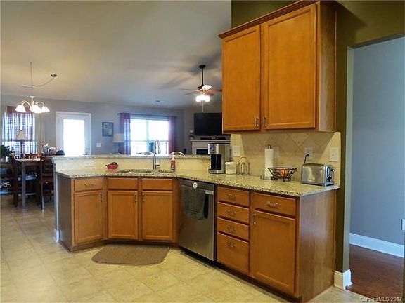 5th image of 5152 Norway Ln #40
